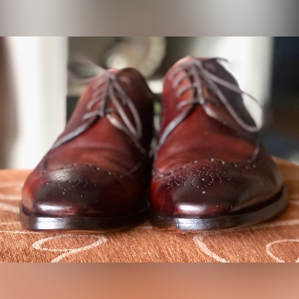 MAGNANNI Leather Wingtip Oxford Shoes